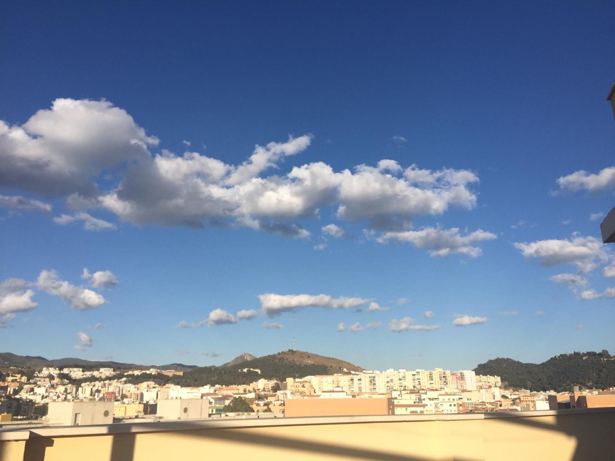 Exclusivo Atico Con Terraza * Malaga